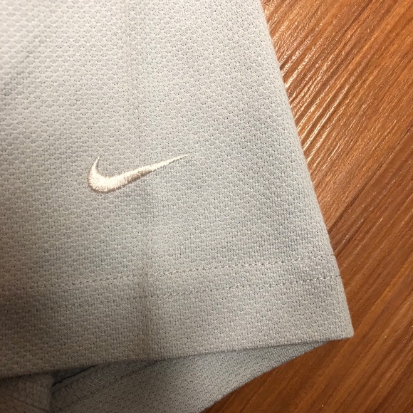 BRAND NEW Nike Dri-Fit Gray Polo Shirt - Picture 4 of 5